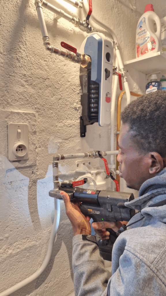 Remplacement d'un ballon d'eau chaude - plomberie